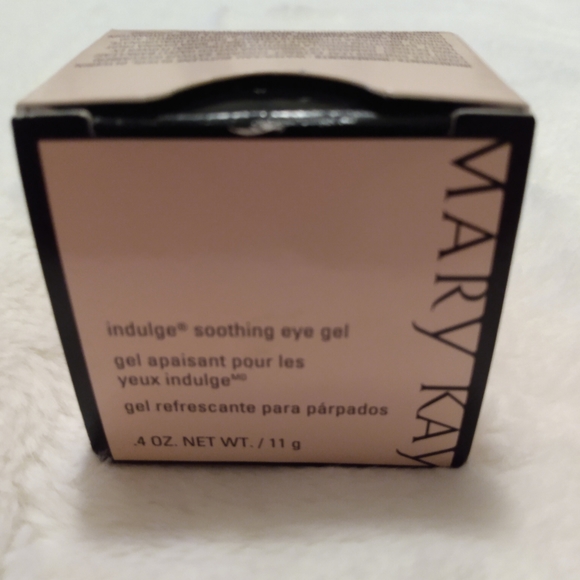 Mary Kay Indulge Soothing eye gel - Picture 2 of 2